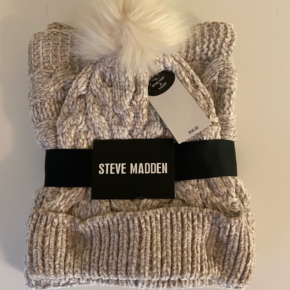 Steve Madden hat/scarf set